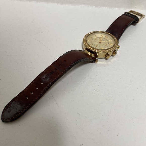 Michael Kors Watch - Picture 3 of 8